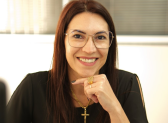 Colaboradora conta como construiu família e carreira ao longo de 27 anos com a Sicredi Fronteiras
