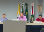 Em sessão plenária, vereadores pautaram sobre iluminação pública no interior e segurança nas escolas do município