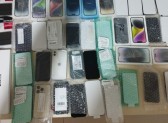 Policiais apreendem 37 iPhones descaminhados em fundo falso de veículo