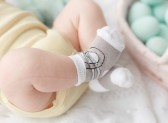 Bebê reanimado em creche segue internado em estado delicado