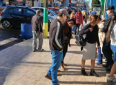 Argentinos seguem cruzando a fronteira para fazer compras em Barracão e Dionísio Cerqueira