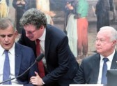 Comissão da Câmara dos Deputados aprova avanço de propostas que podem acabar com escala 6x1