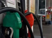 Impostos sobre a gasolina, diesel e gás de cozinha terão aumento em 2026