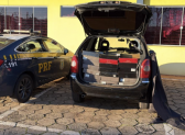 PRF apreende carro com 560 garrafas de vinho