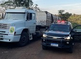 BPFRON apreende carreta carregada com cigarros descaminhados