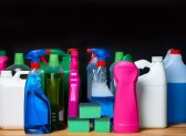 Cuidado com as misturas caseiras para limpeza