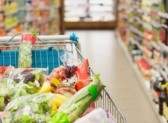 Governo assina acordo que regulamenta funcionamento do comércio em feriados