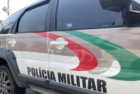 Adolescente é flagrado dirigindo carro irregular durante operação policial