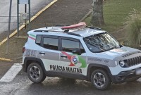 Taxista tem carro furtado durante corrida