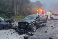 Ultrapassagem proibida causa acidente com cinco veículos em SC