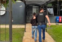 Homem é preso após descumprir medida protetiva e cometer série de crimes contra ex-companheira em SC