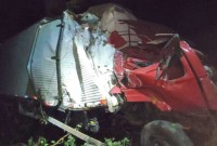 Motorista de 66 anos sofre ferimentos leves após despencar de ponte no Oeste