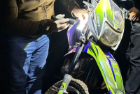 Motocicleta com escapamento adulterado é apreendida após denúncias de perturbação em San Antonio
