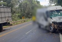 Caminhonete de Francisco Beltrão se envolve em colisão frontal com caminhão na PR-281