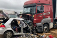 Seis pessoas da mesma família morrem em grave acidente na BR-251