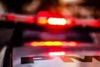 Homem agride esposa grávida e usa bebê de 10 meses como escudo contra a polícia