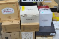 BPFRON apreende quase 200 garrafas de vinho estrangeiro em ônibus interestadual