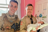 Bebê de apenas 8 dias é salvo por policiais após engasgo no Oeste