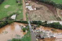 Fortes chuvas provocam inundações, deixam famílias desalojadas e interditam rodovias no Oeste de SC