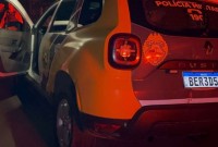 Veículo furtado é recuperado e dois suspeitos são presos