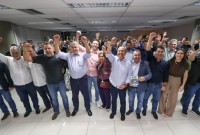 MDB reúne 56 prefeitos em Florianópolis, destaca espaço no governo e declara apoio a Jorginho Mello