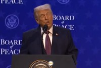 Trump lança Conselho da Paz com taxa de R$ 5,37 bilhões e critica ONU