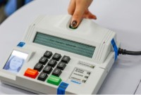 Eleitora viaja horas para votar em Ponte Serrada e descobre que sistema já registrava seu voto