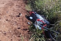 Motociclista fica ferido após colisão lateral no interior