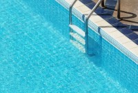 Criança de 1 ano e 3 meses morre após cair em piscina em Toledo