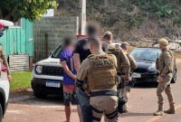 Trio é detido por furto e ameaça a idosos
