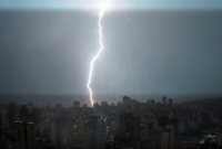 Super El Niño pode voltar, com chance de enchentes, deslizamentos e temporais em SC