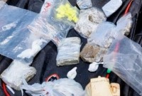 Adolescente de 14 anos é apreendido com grande quantidade de drogas próximo a escola