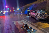 Jovem de 25 anos morre em grave acidente entre carro e carreta na BR-153
