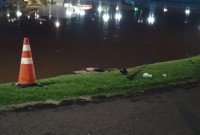 Corpo é encontrado boiando em lago municipal