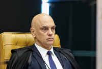 Ministros de Lula e do STF criticam decisão de Moraes sobre passaporte de Flávio Bolsonaro