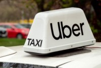 Uber é multada em R$ 384 mil após motorista recusar corrida a atleta cego com cão-guia