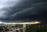 Feriadão de Finados terá tempestades e chuva severa de até 200 mm em três regiões do Brasil