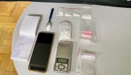 Homem é preso por tráfico de drogas e corrupção de menor