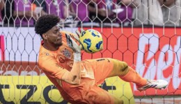 Corinthians e Vasco avançam nos pênaltis e decidem a Copa do Brasil