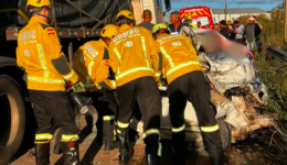 Sequência de tragédias em rodovias deixa rastro de ao menos 12 mortes no fim de semana