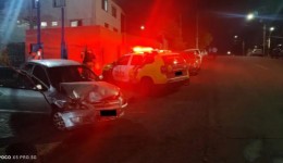 Motorista é preso por embriaguez ao volante após bater veículo contra muro