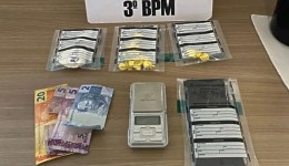 Homem é preso por tráfico de drogas após denúncia anônima