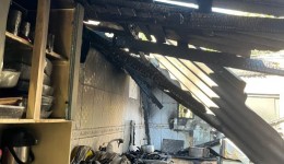 Incêndio atinge residência e mobiliza bombeiros