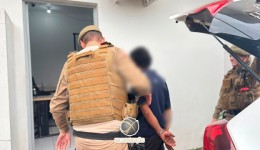 Homem é preso por furto após ser identificado por câmeras de segurança