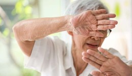 Idosa é brutalmente agredida e marido é preso após tentativa de feminicídio