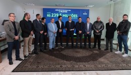 Ratinho Junior confirma R$ 565,6 milhões para 11 municípios do Estado