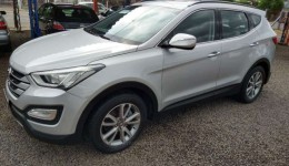 Santa Fé é roubada durante suposto test-drive em concessionária no oeste
