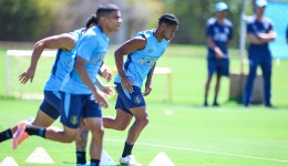 Grêmio realiza último treino antes de enfrentar o Botafogo pelo Brasileirão