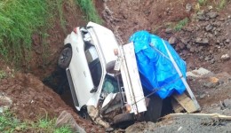 Mulher morre em grave acidente na SC-305; outras três pessoas ficam feridas