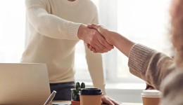 O hábito de cumprimentar as pessoas: será que desapareceu?